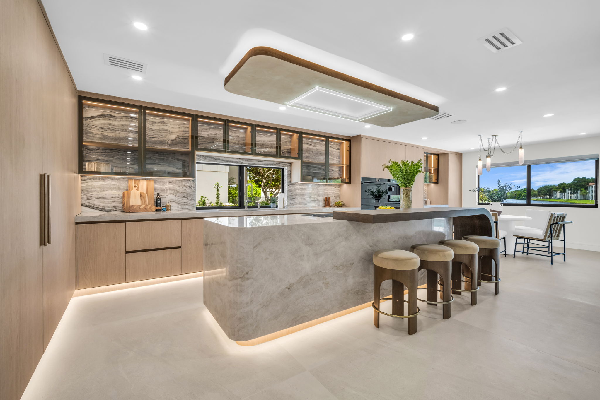 Kitchen appliances